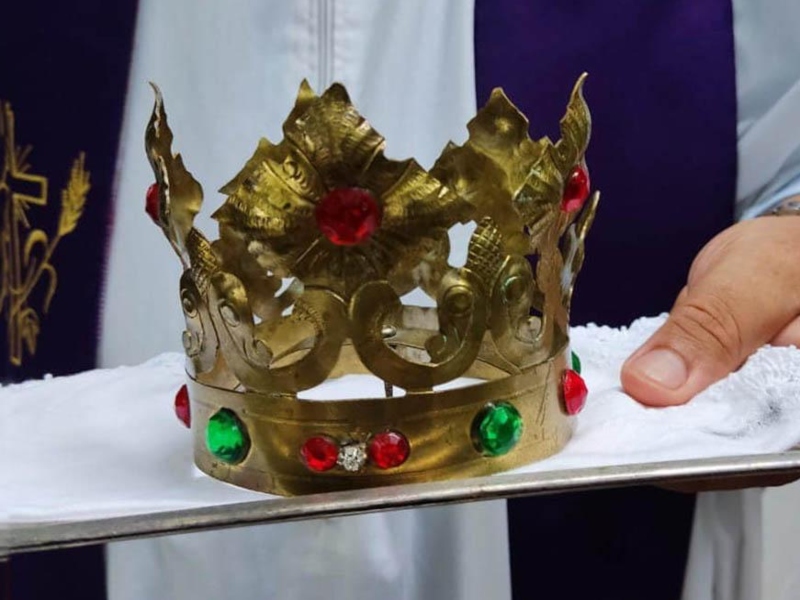 Recuperaron la corona de la Rosa Mística robada de una iglesia en La Plata