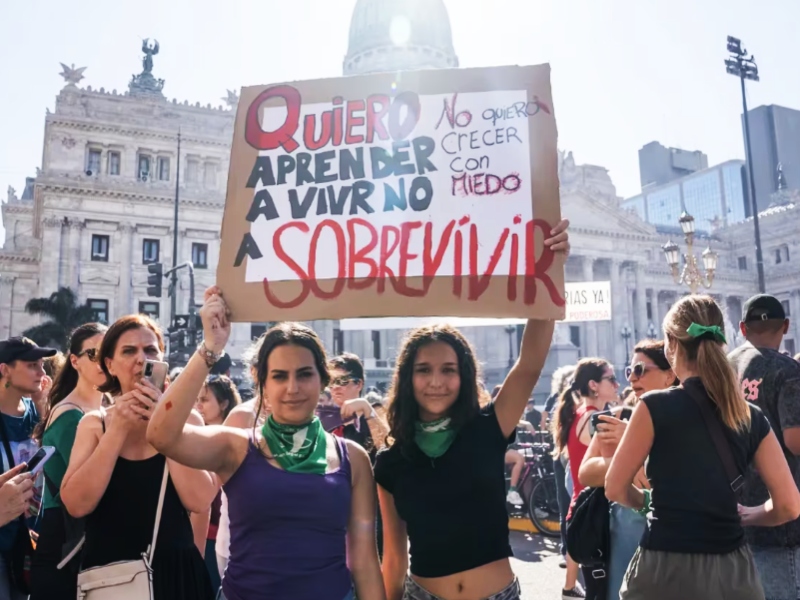 Día de la Mujer 2024: masiva movilización de mujeres y colectivos al Congreso
