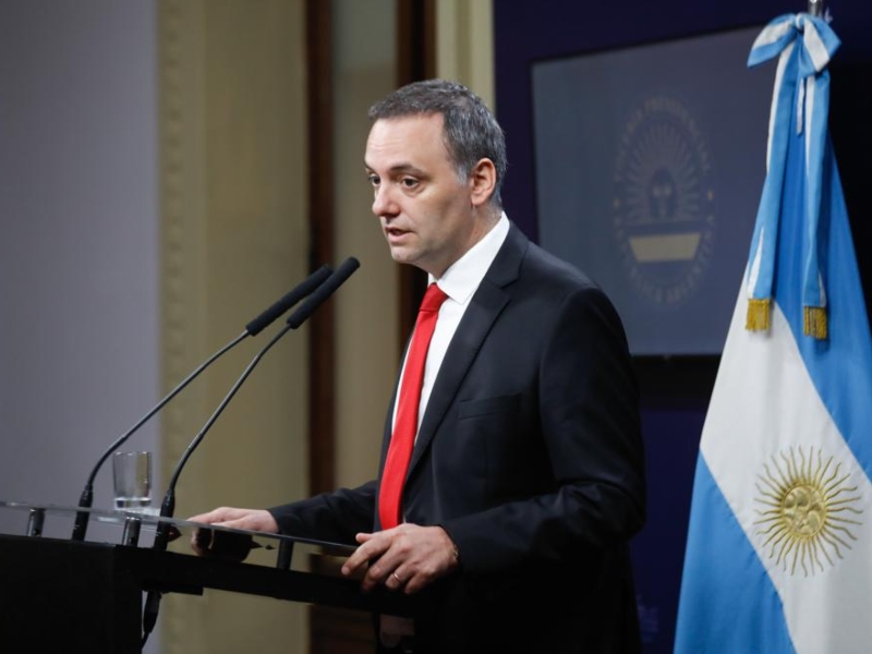 El Gobierno buscará modificar la ley de Educación para «penar el adoctrinamiento en las escuelas»