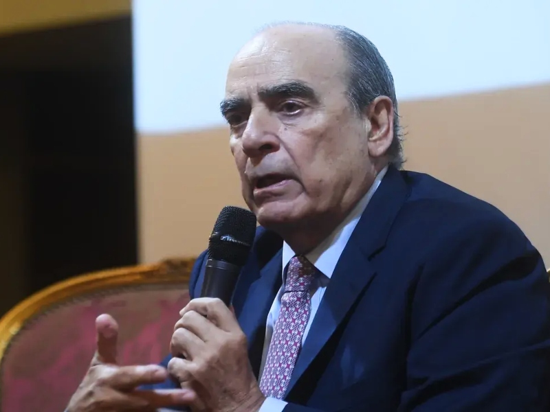 El Gobierno insistirá con la privatización del Banco Nación en el futuro