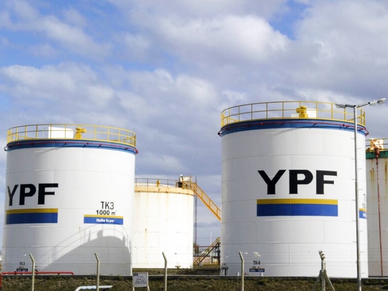 Juicio por YPF: un fondo pidió que le transfieran el control de la petrolera