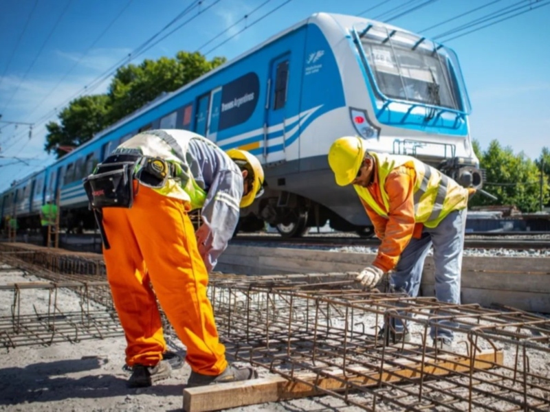 Reforzarán con micros las frecuencias del tren Roca por obras desde el 8 de mayo