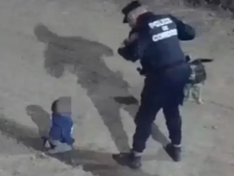 Rescatan a un bebé que estaba gateando en la calle en plena madrugada en Córdoba