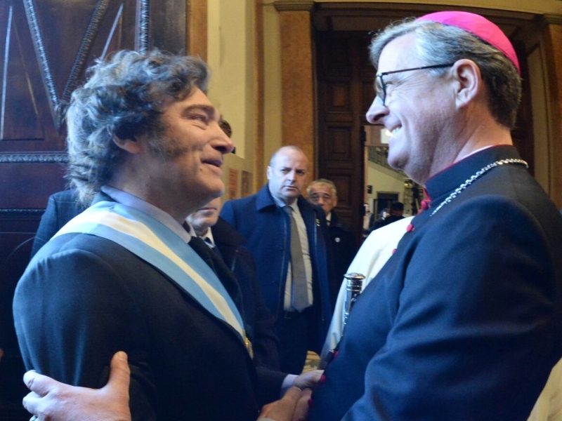 Ante Milei, García Cuerva exigió «tomarse en serio las parálisis del pueblo» 