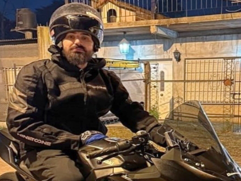 Murió un hombre al estrellarse mientras corría una picada de motos en Merlo