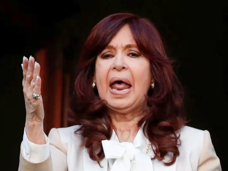 Cristina Kirchner acusó a Milei de «crear un mega Ministerio inmanejable»