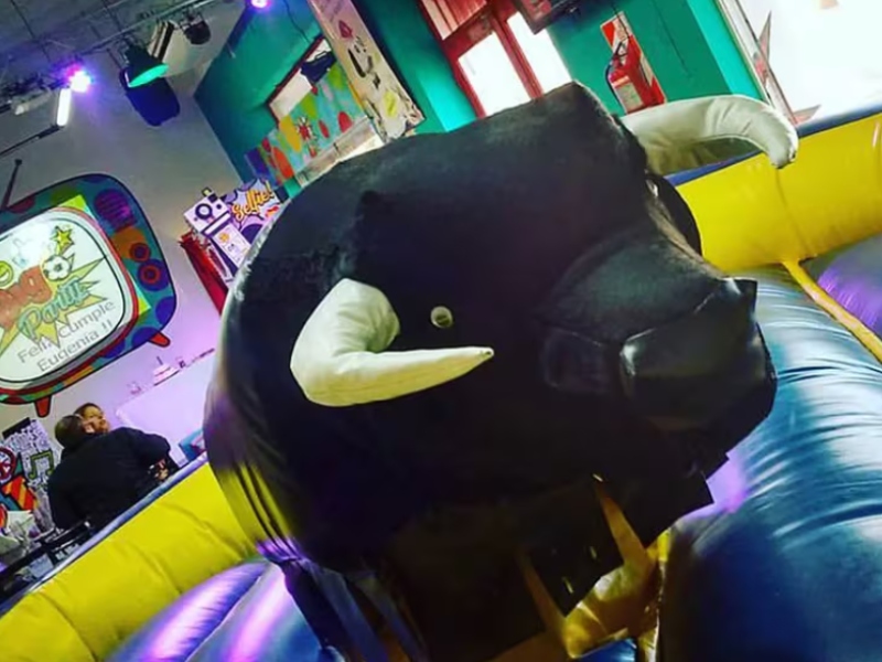 Una nena de siete años murió tras caer de un toro mecánico en Venado Tuerto