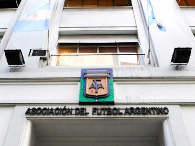 El Gobierno avanza con la implementación de las SAD en el fútbol pese a la negativa de AFA