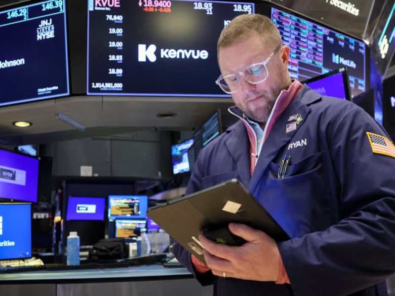 Acciones argentinas caen hasta 12% y el riesgo país supera los 1600 puntos