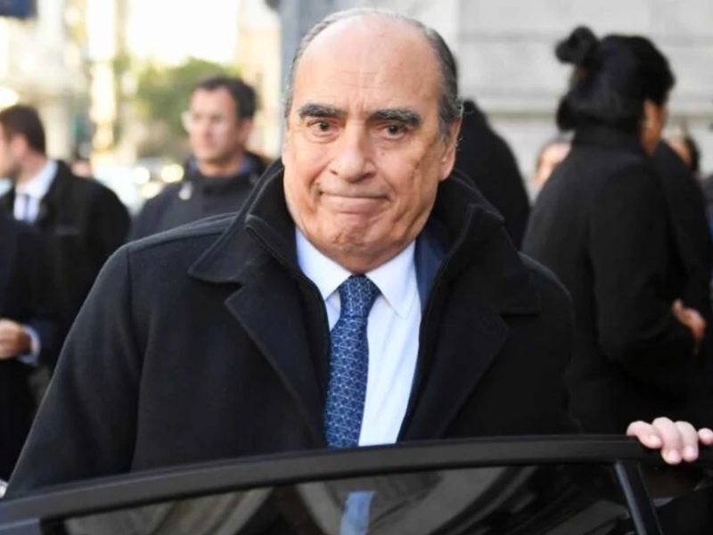 Internaron al jefe de Gabinete, Guillermo Francos, por un agudo cuadro gastrointestinal