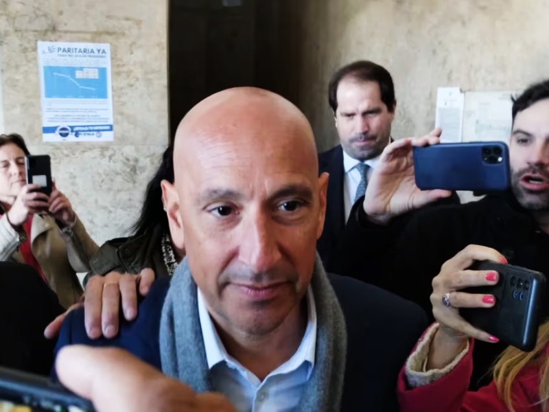 El médico presidencial confirmó que vio un moretón en el ojo de Yañez y que le indicó un tratamiento