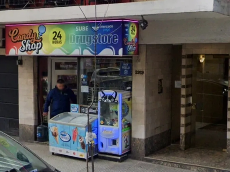 Mataron a un hombre de tres tiros por la espalda en la puerta de un kiosco de Recoleta