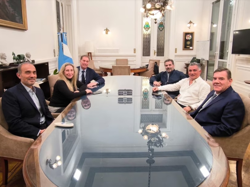 LLA y el PRO cerca de un acuerdo en Provincia: Karina Milei se reunió con Ritondo y Santilli