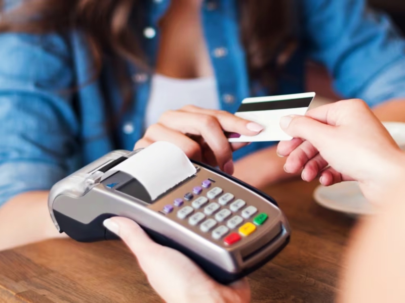 Elevan a $10 millones el monto desde el cual los comercios deben identificar a clientes