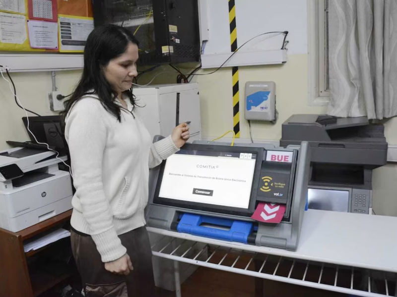 Elecciones en CABA: más de mil establecimientos ya cuentan con las urnas y las máquinas para votar