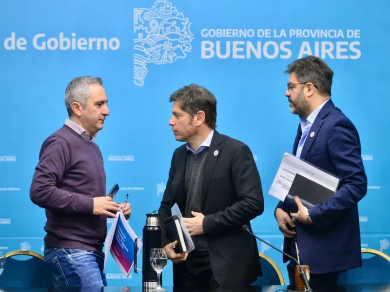 El sector de Kicillof busca restablecer la reelección indefinida de los intendentes
