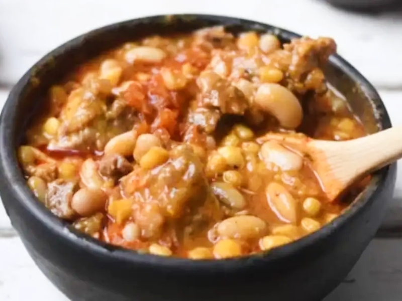 Más de 65 personas terminaron intoxicadas en La Rioja por un «locro popular»