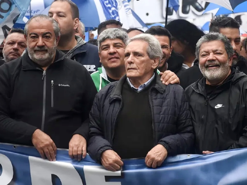 Revés para Milei: la Justicia suspendió el decreto que limitó el derecho de huelga