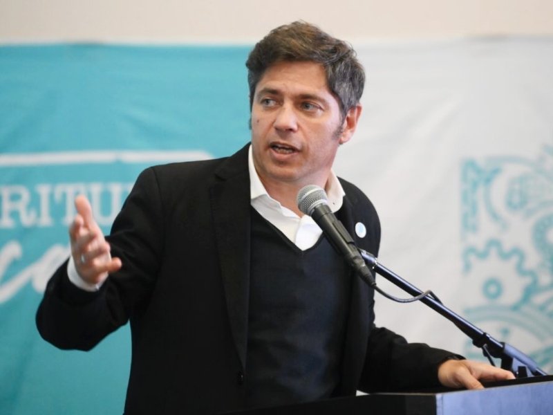 Kicillof convocará a una mesa política del peronismo para definir una lista única en Provincia