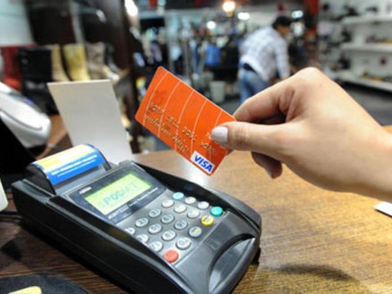 Dólar colchón: suben el límite de percepción del IVA para los consumidores finales