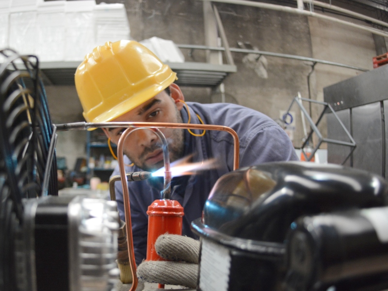 La economía creció 5,8%, pero el PBI fue impulsado por impuestos y no por la producción