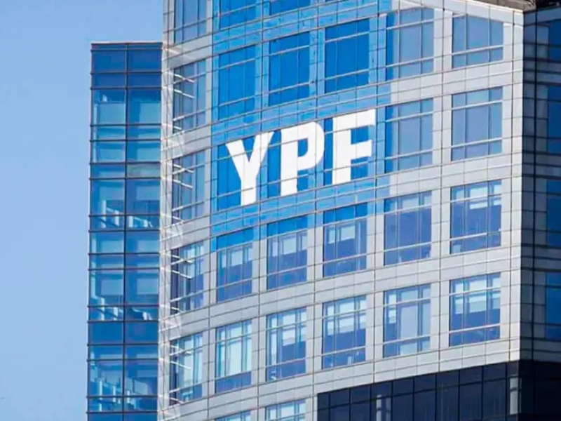 El Gobierno le pidió a la Justicia de Estados Unidos suspender el fallo por la expropiación de YPF