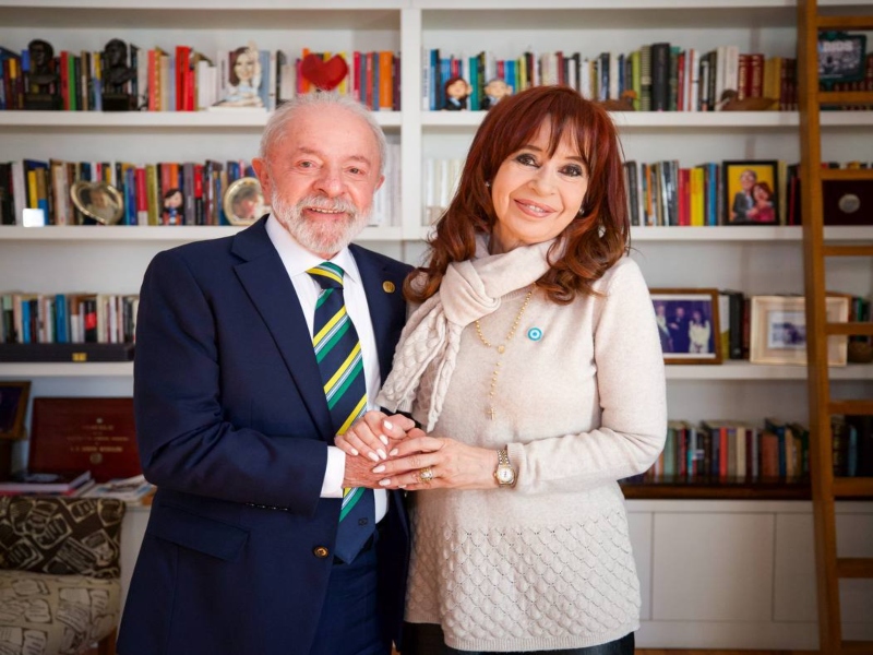 Cristina se reunió con Lula en lo que la expresidenta llamó «un acto político de solidaridad»