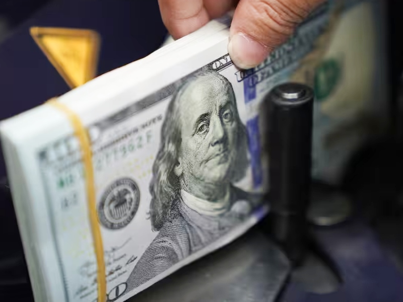 El dólar oficial subió a $1.280 y alcanzó su máximo desde la eliminación del cepo