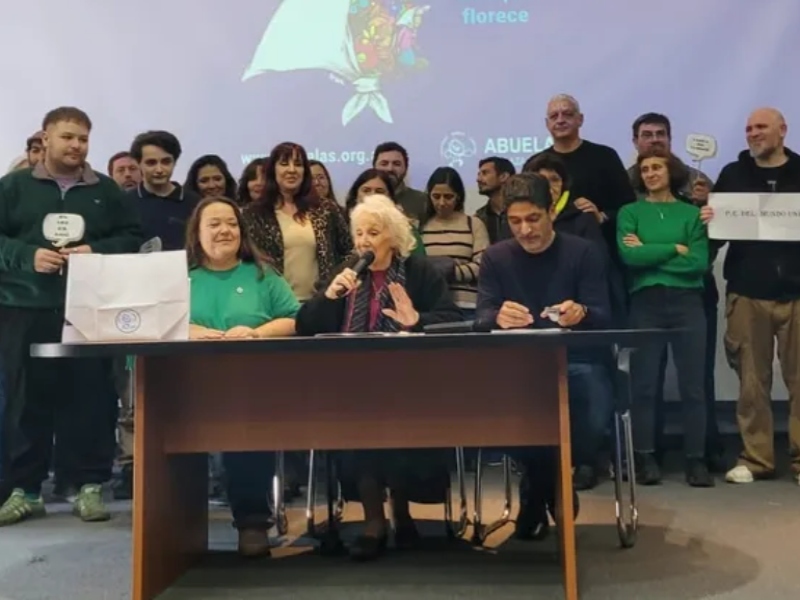Abuelas de Plaza de Mayo anunció la restitución del nieto 140, apropiado durante la última dictadura