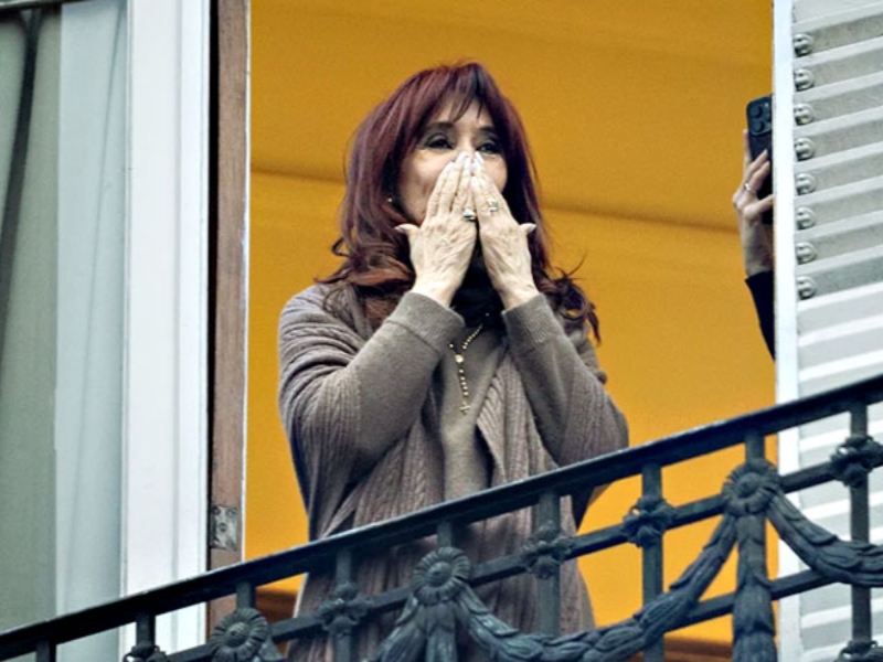 La Justicia ratificó que Cristina Kirchner debe seguir usando tobillera electrónica