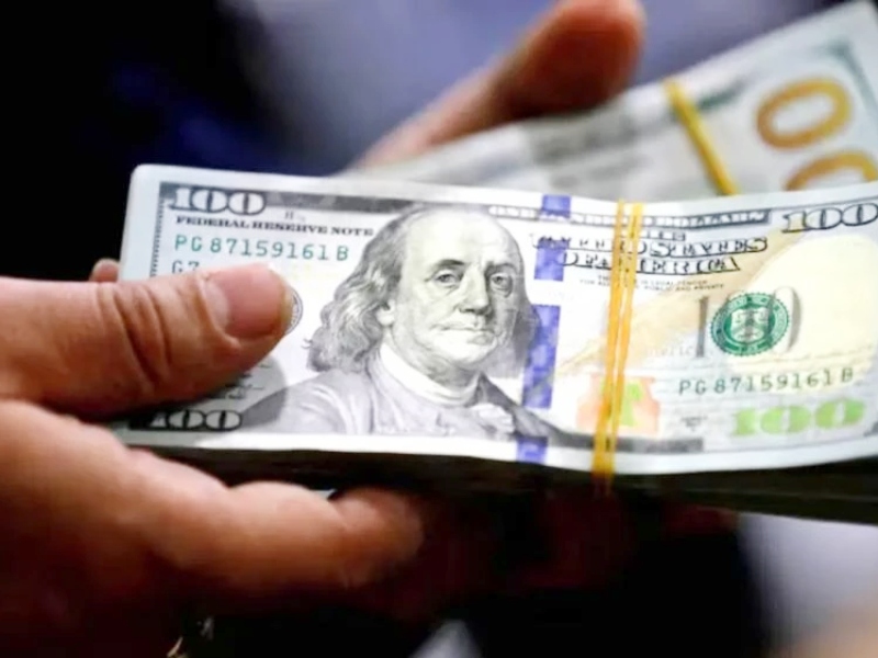 El dólar oficial alcanzó su nivel más alto en el año y ya subió más de 5% en junio