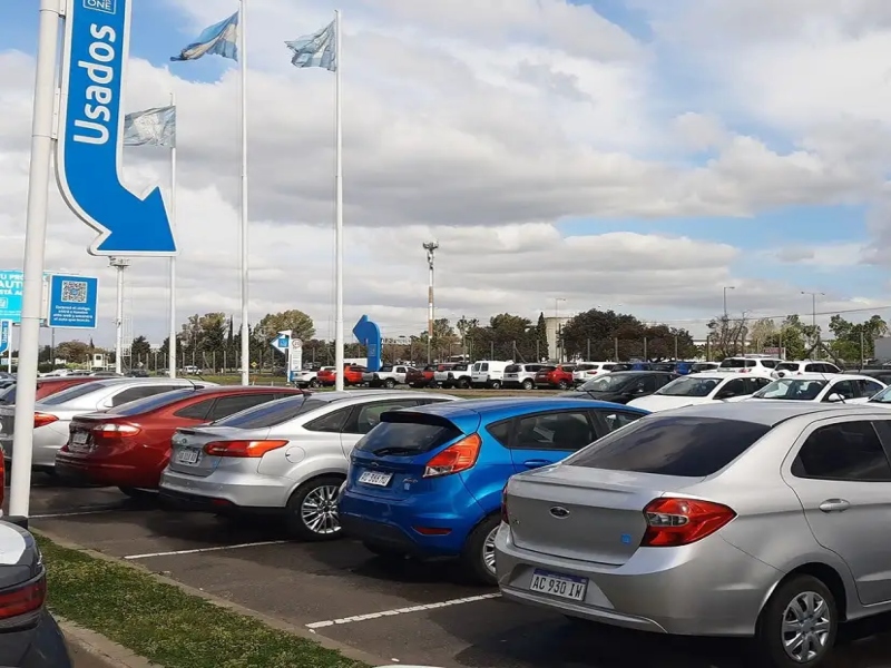 Por la incertidumbre electoral y la suba de tasas, cayó la venta de autos usados