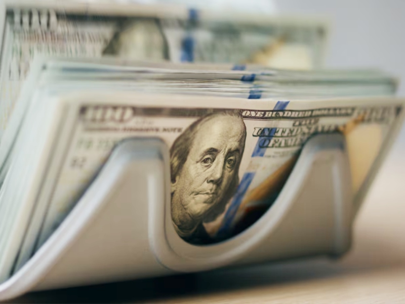 El día después: euforia de los mercados, baja del dólar y Riesgo País en 652 puntos