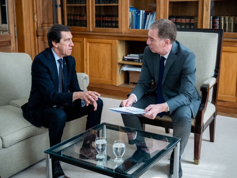 Santilli se reunió con el gobernador de Jujuy para allanar el camino a la aprobación del Presupuesto