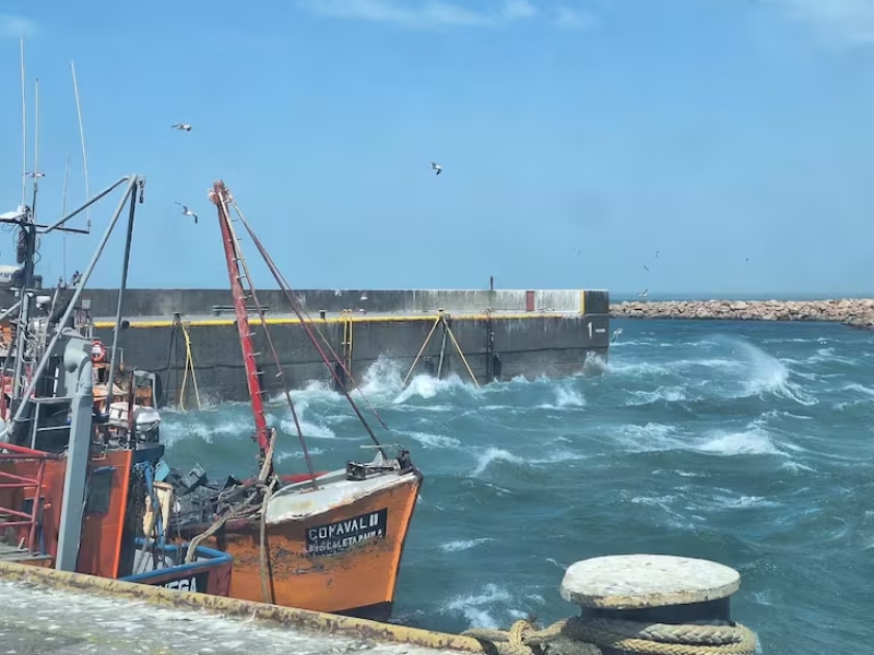 Fuerte temporal en la Patagonia: tres embarcaciones se hundieron en Santa Cruz