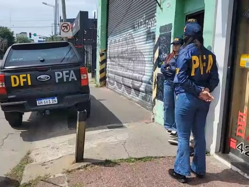 Allanaron un galpón en Turdera y detuvieron a la tesorera de Sur Finanzas