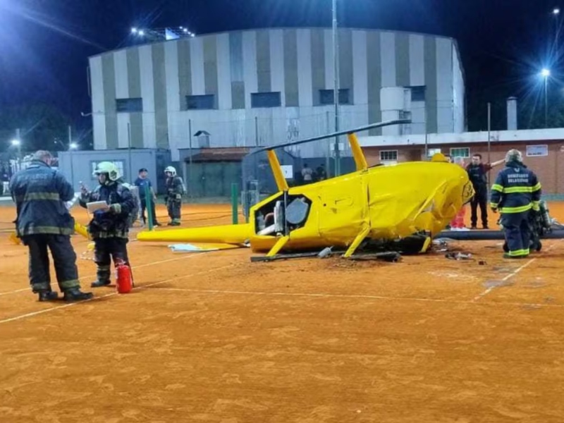 Cayó un helicóptero en una cancha de tenis en Palermo: hay tres personas heridas