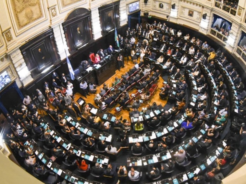 Finalmente, aprobaron la ley de endeudamiento que reclamaba Axel Kicillof