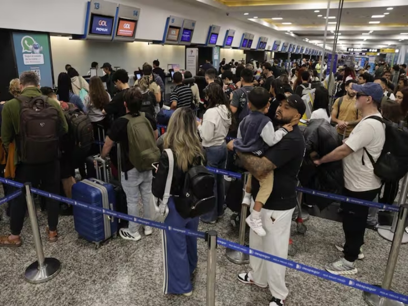 Paro de controladores aéreos: más de 24.000 pasajeros afectados por demoras y cancelaciones