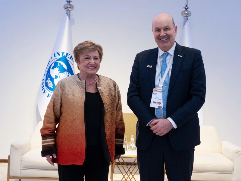 Sturzenegger se reunió con la titular del FMI para evaluar el programa de desregulación oficial