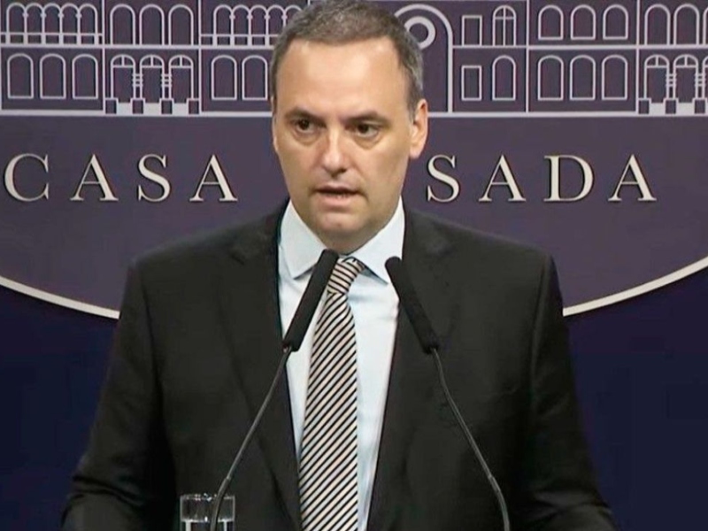 Imputaron a Manuel Adorni por presunto enriquecimiento ilícito