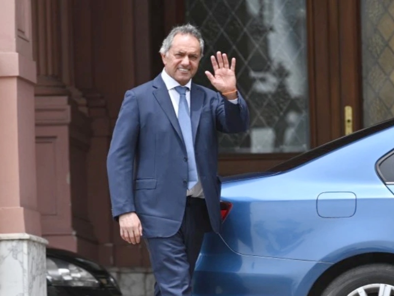 Tras las gestiones del Gobierno, regresan los primeros argentinos varados en Dubái por la guerra