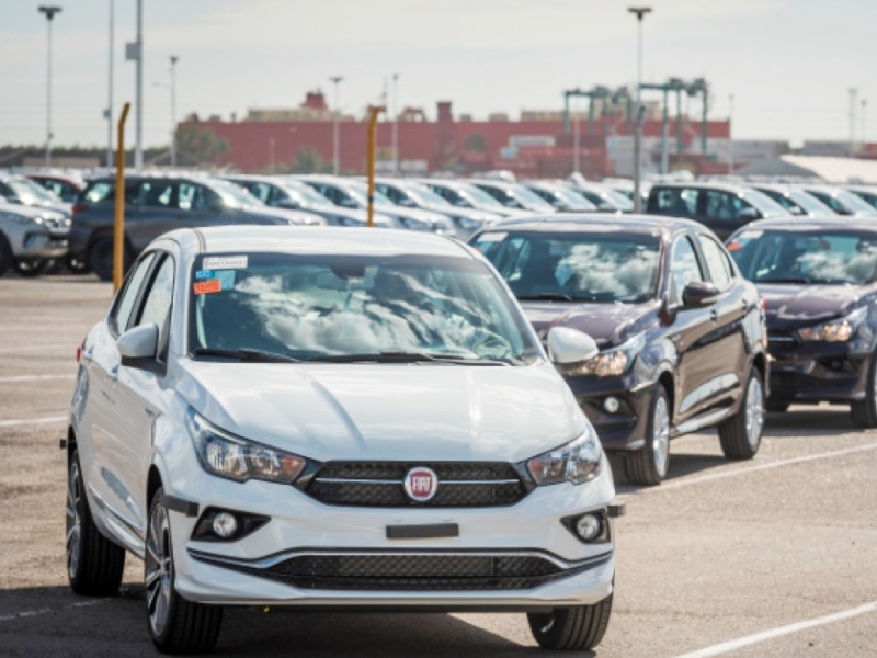 La venta de autos 0km se derrumbó en febrero a nivel mensual e interanual