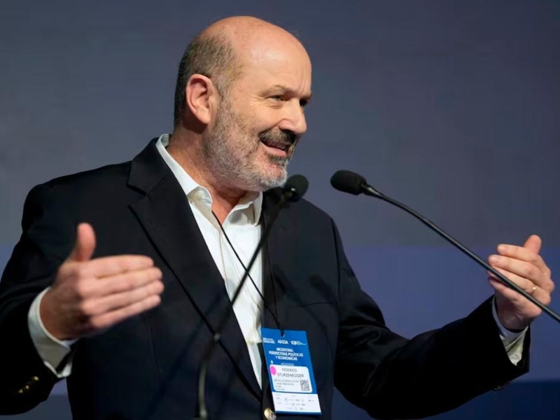 El Gobierno proyecta recortar hasta un 10% del empleo público durante el 2026