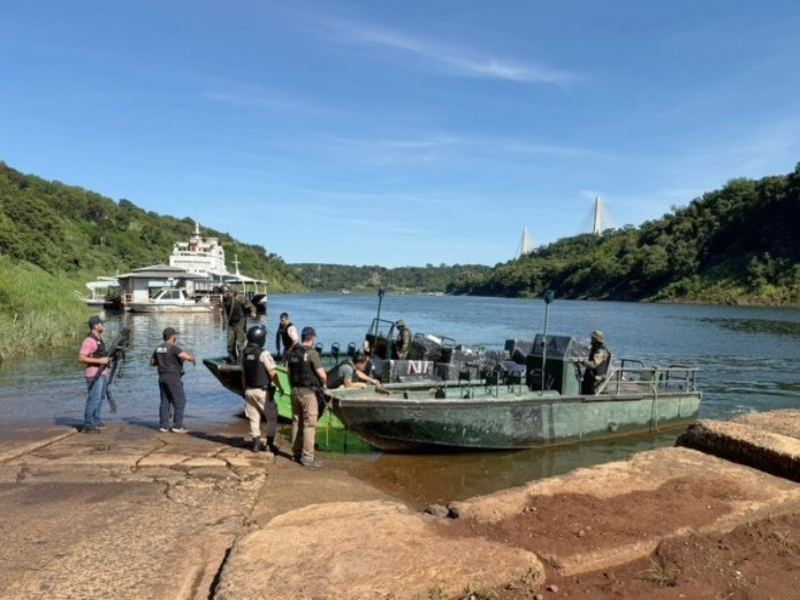 Personal de Prefectura y contrabandistas se enfrentaron a los tiros en el río Paraná
