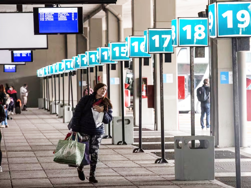 Luego de 33 años, el Gobierno licitará la terminal de colectivos de Retiro