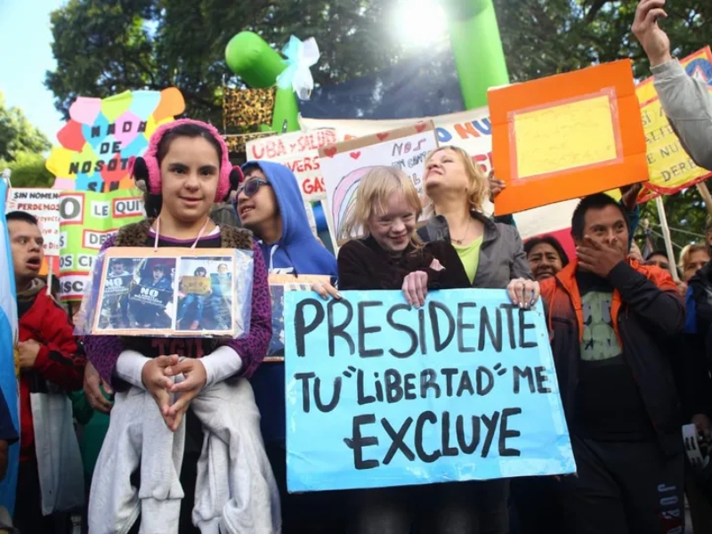 Discapacidad: masiva protesta contra la reforma impulsada por el Gobierno