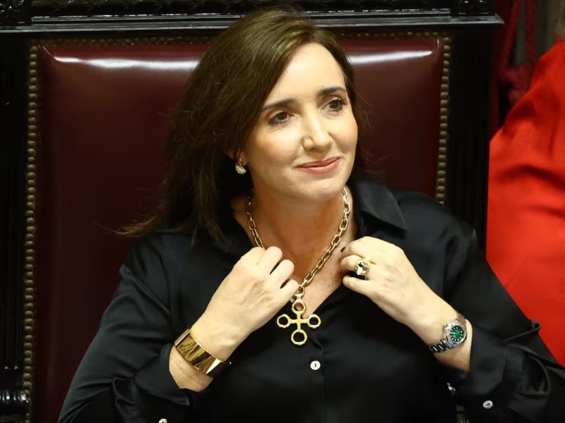 «Gravísimo»: Villarruel criticó al Gobierno por la compra de un avión en mal estado