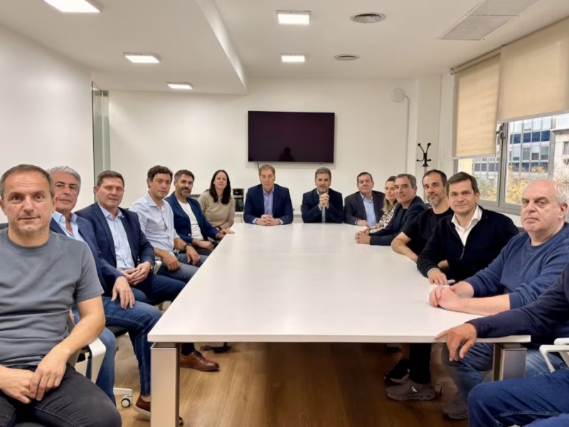 Santilli habló de una posible alianza en PBA en 2027: «El PRO, la UCR y LLA tenemos que ir juntos»