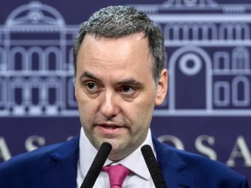 La Justicia investiga el contenido del celular del contratista de Manuel Adorni